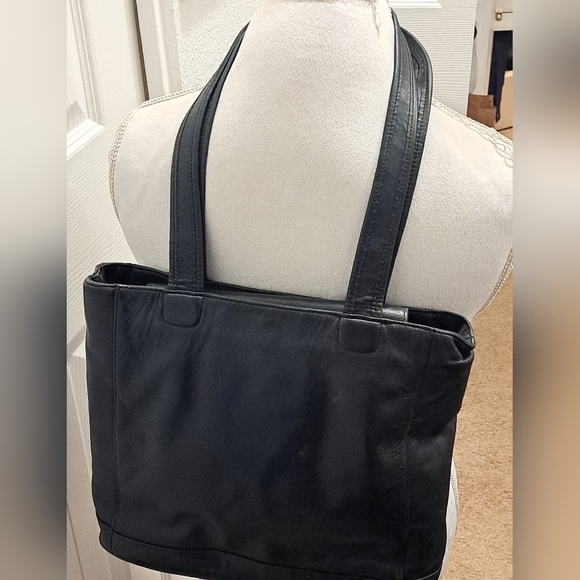 Giani Bernini Black Leather Bag  13"×9" - Picture 1 of 6